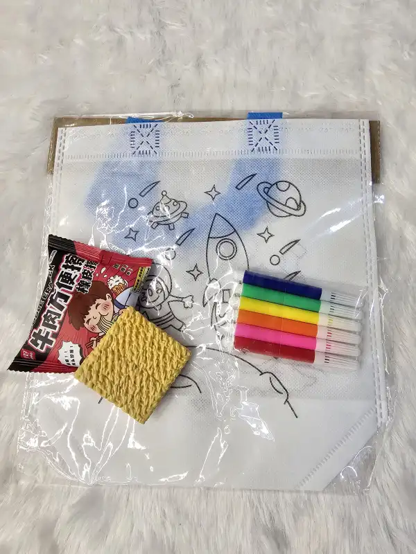 DIY Coloring Gift Set with Noodle Eraser