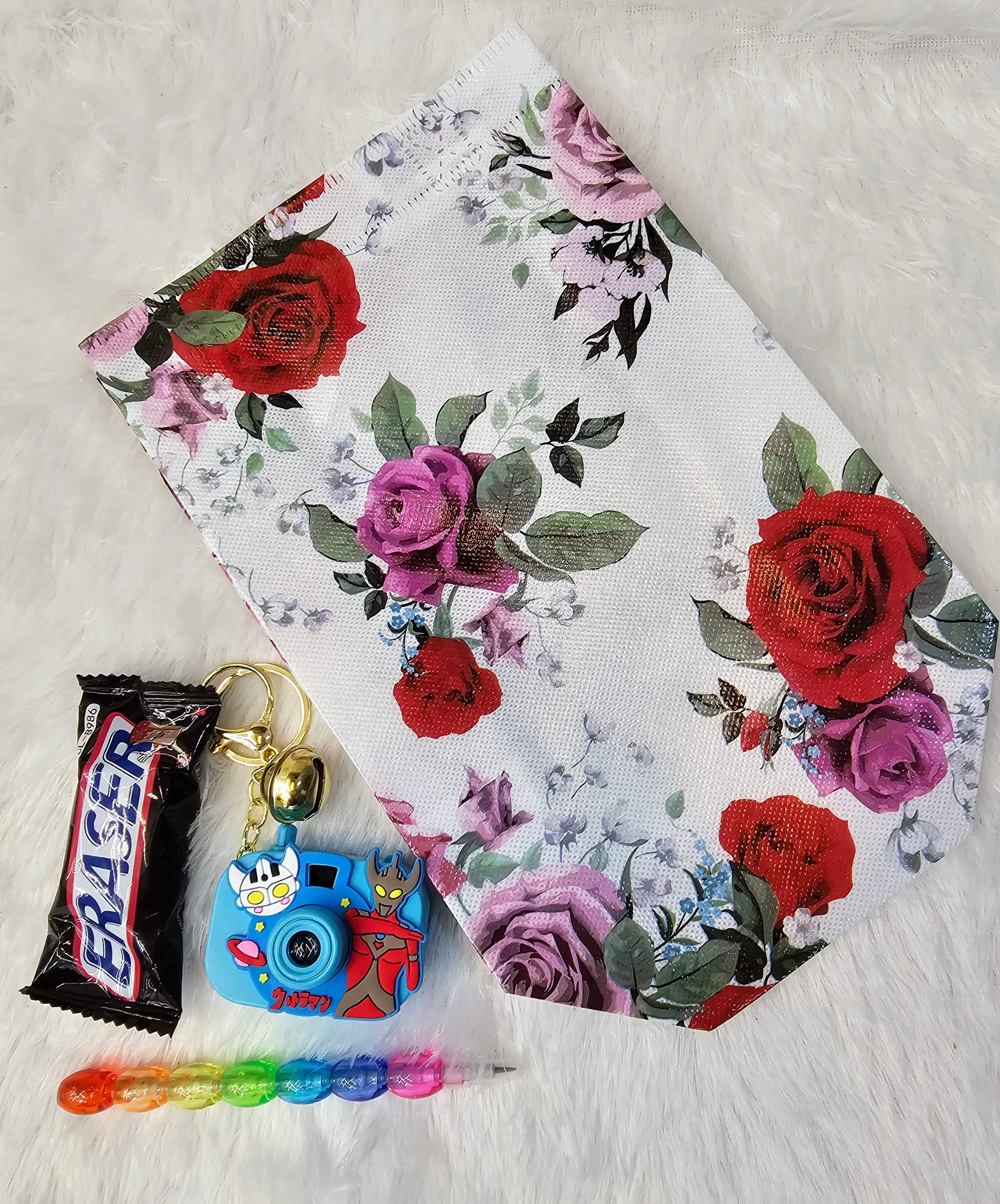 Premium Little Champs Combo- Snickers Chocolate & camera keychain